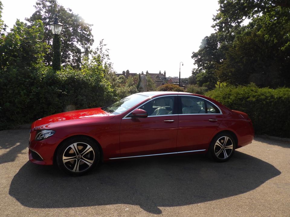 Used Mercedes-Benz E Class YN68XCO 10