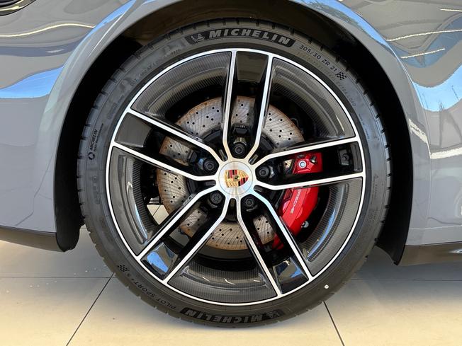 PORSCHE 911 Photo 26