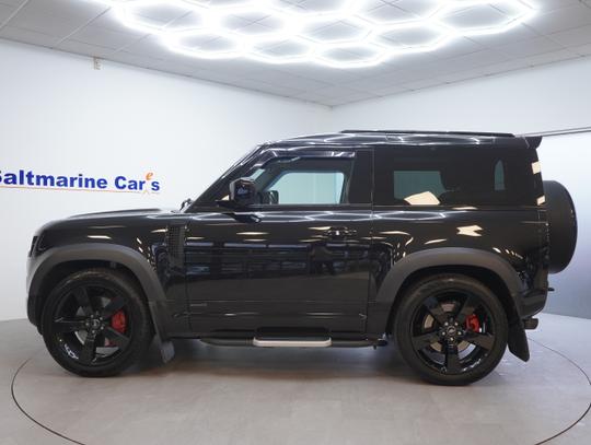 Land Rover Defender 90 Photo 724e20b9-6e26-46f1-a95c-5c5224ea7f49.jpg