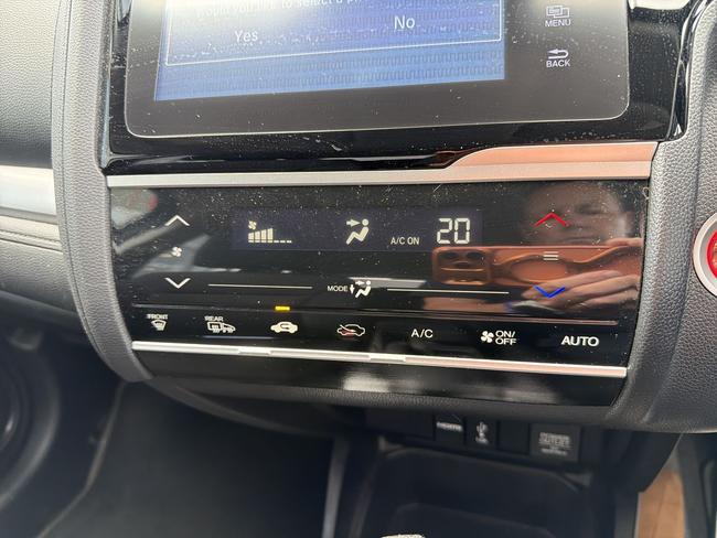 Honda Jazz Photo 7251cea0-dc60-4563-904b-39c4ca24e8c2.jpg