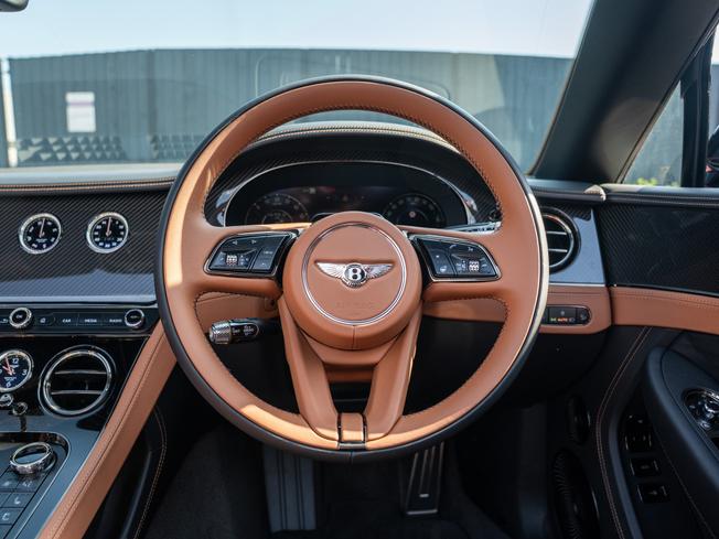 BENTLEY Continental GTC  Photo 20