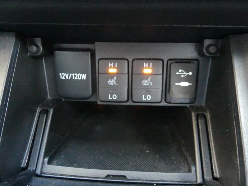 Toyota Auris Photo 725e62c0-8d62-4ca7-83ca-e5da056f9ef8.jpg