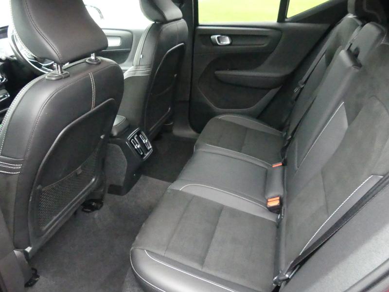 Volvo XC40 Photo 7260ec68-f288-4365-9ffe-ad3ce5926f41.jpg