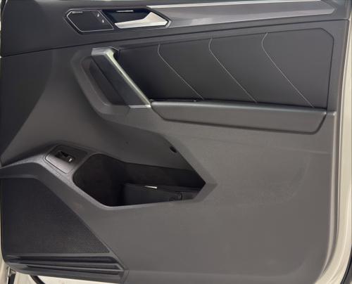 Volkswagen Tiguan Photo 72687607-24b6-49e3-b9fe-5f429ec8d2f4.jpeg