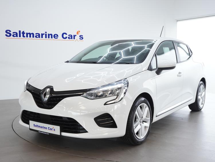 Used 2020 Renault Clio 1.0 SCe Play Hatchback 5dr Petrol Manual Euro 6 (s/s) (75 ps) White at #sitename#