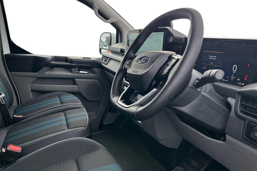 Ford TRANSIT CUSTOM Photo 727d0407-0086-45f7-8c79-b2ce56edb38b.jpg