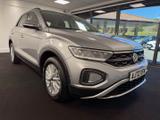 Volkswagen T-Roc Photo 2