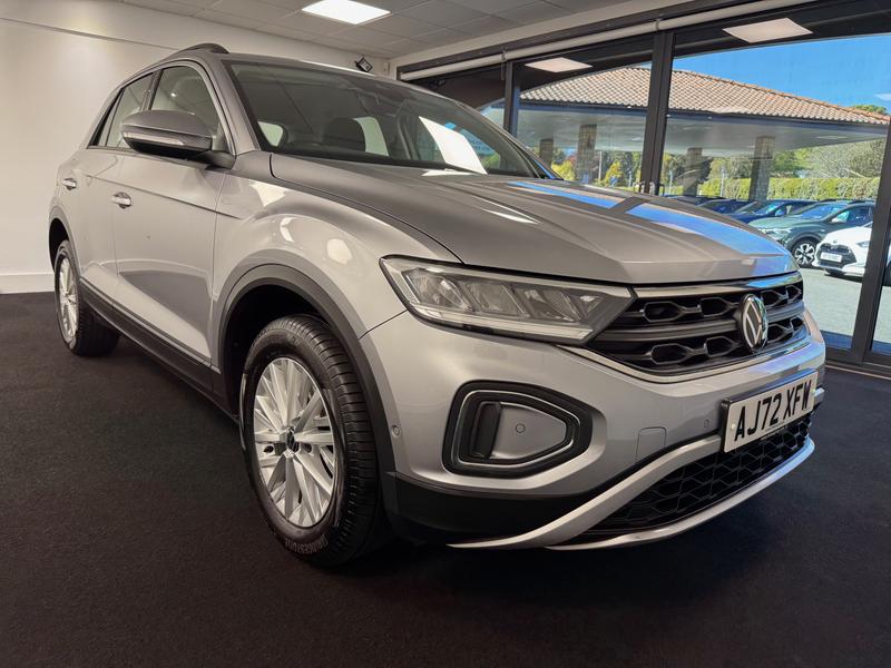 Volkswagen T-Roc Photo 728e230e-1069-4ab9-aa66-80fcfef3957b.jpg