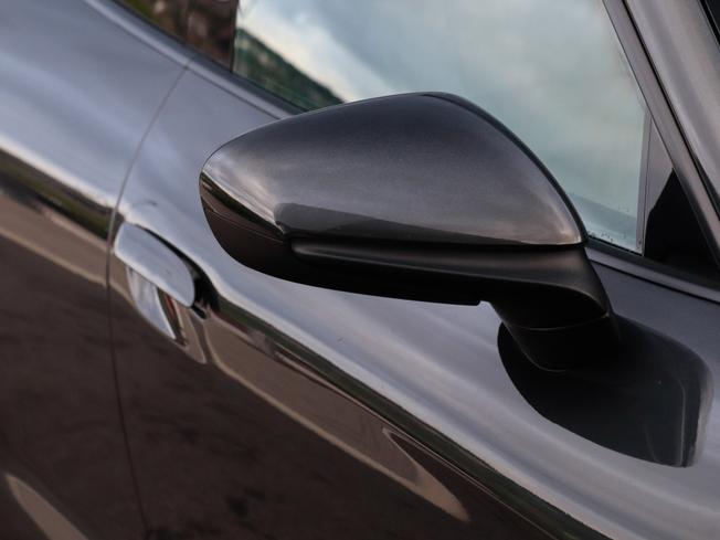 Porsche TAYCAN Photo 14