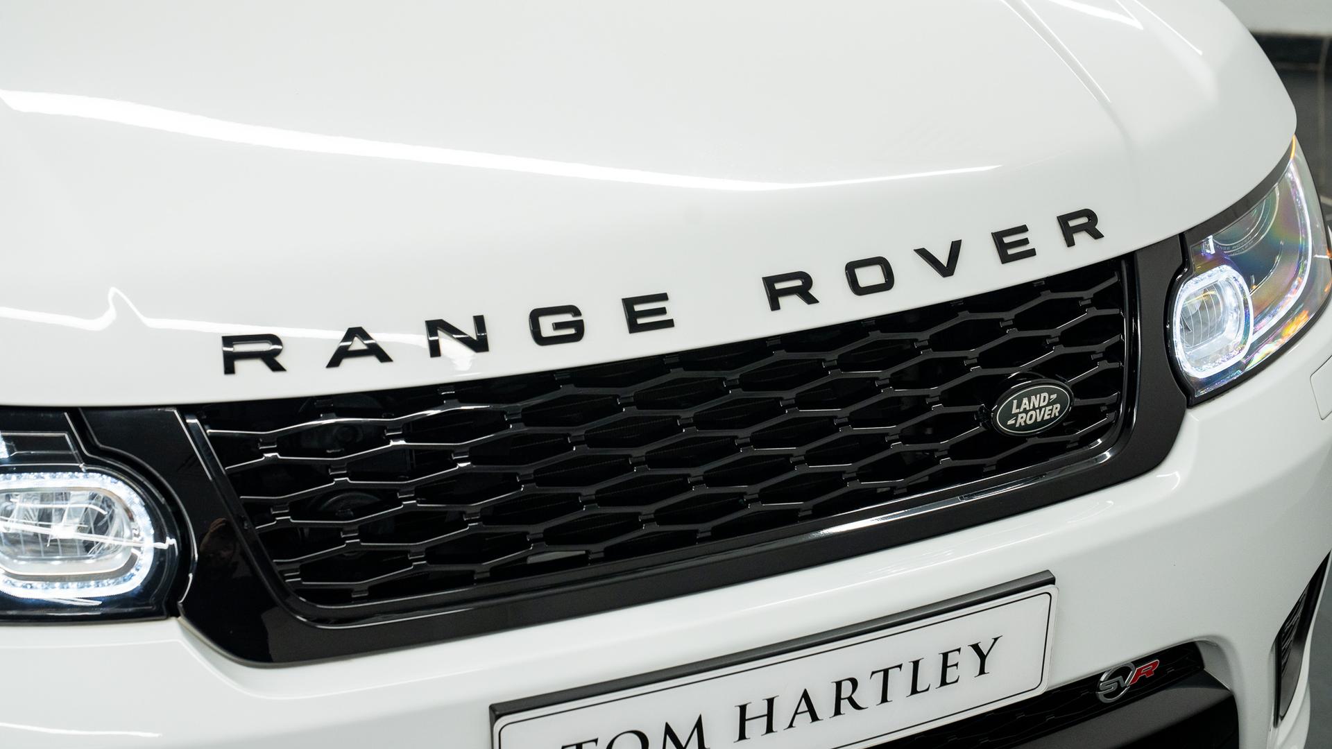 Land Rover Range Rover Sport Photo 729a8a2b-4e09-444e-9aca-7928aaf6a634.jpg