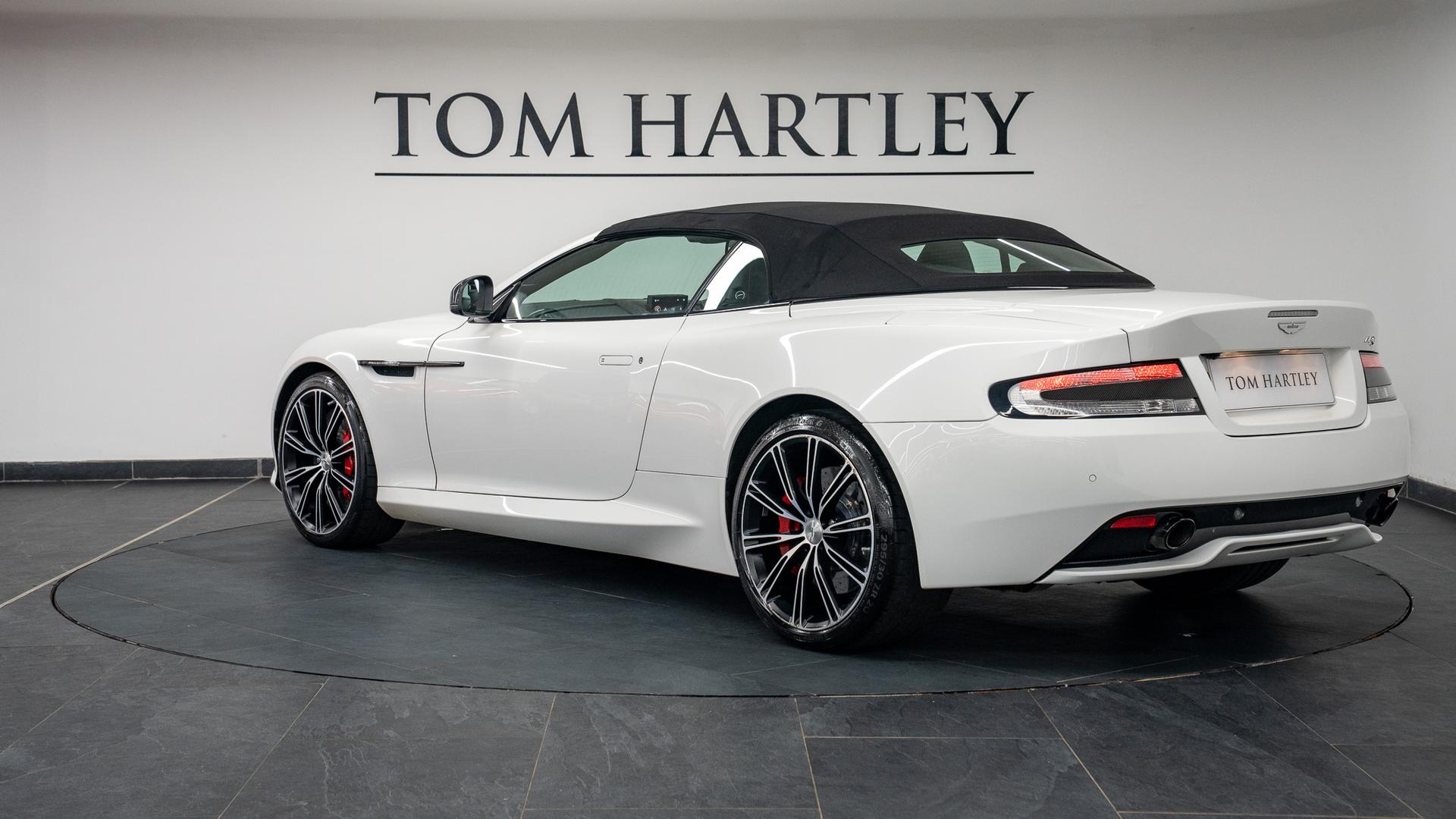 Aston Martin DB9 Photo 729d975e-0cee-4fa3-900a-f4267ac15038.jpg