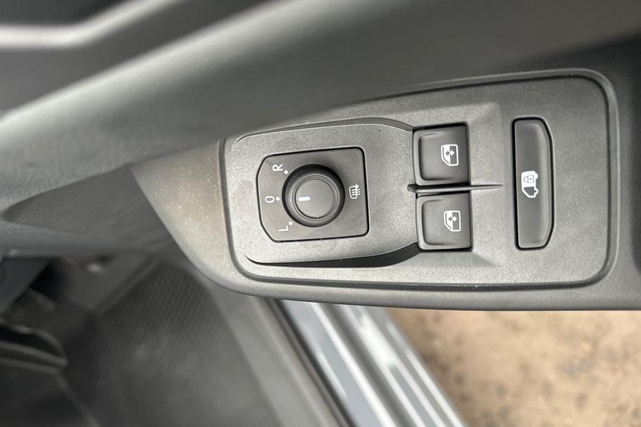 Used Ford TRANSIT CONNECT CONNECTTREND18 28