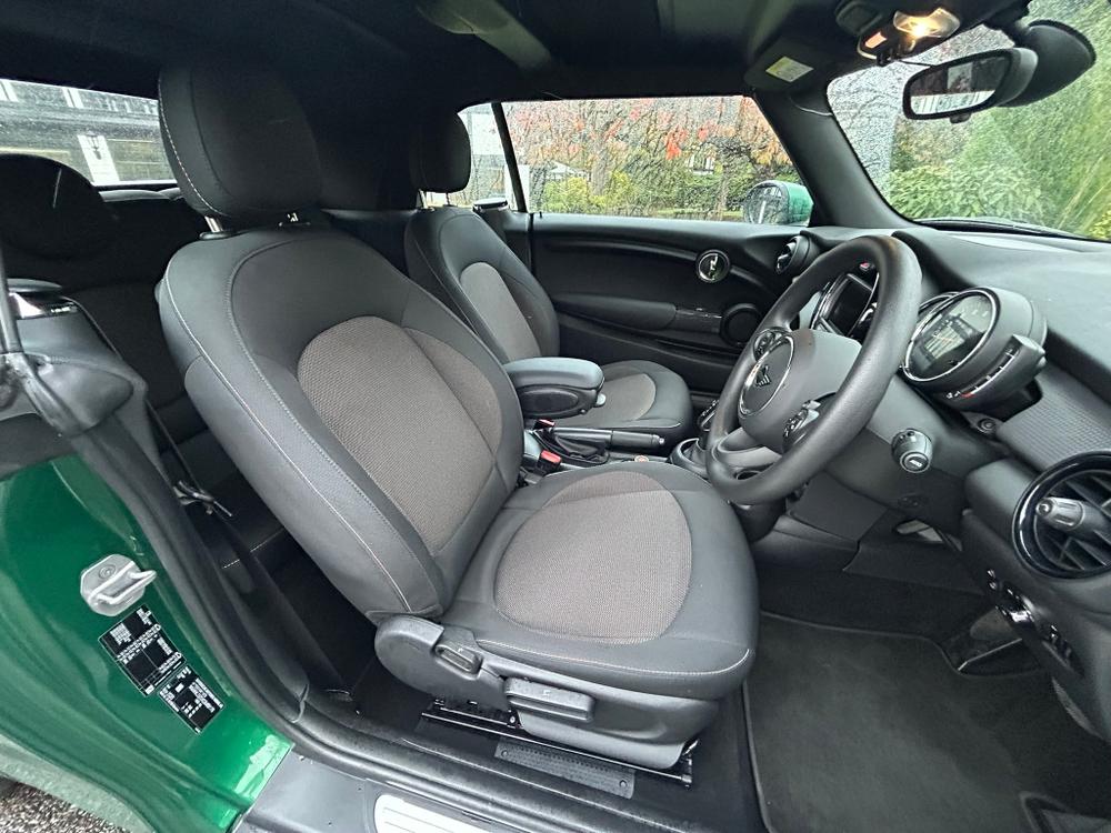 Used MINI Convertible GJ21ULV 15