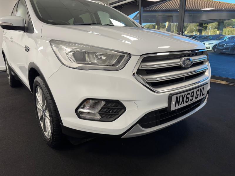 Ford Kuga Photo 72a8a872-07b8-4b7f-976c-2b722e3bb808.jpg