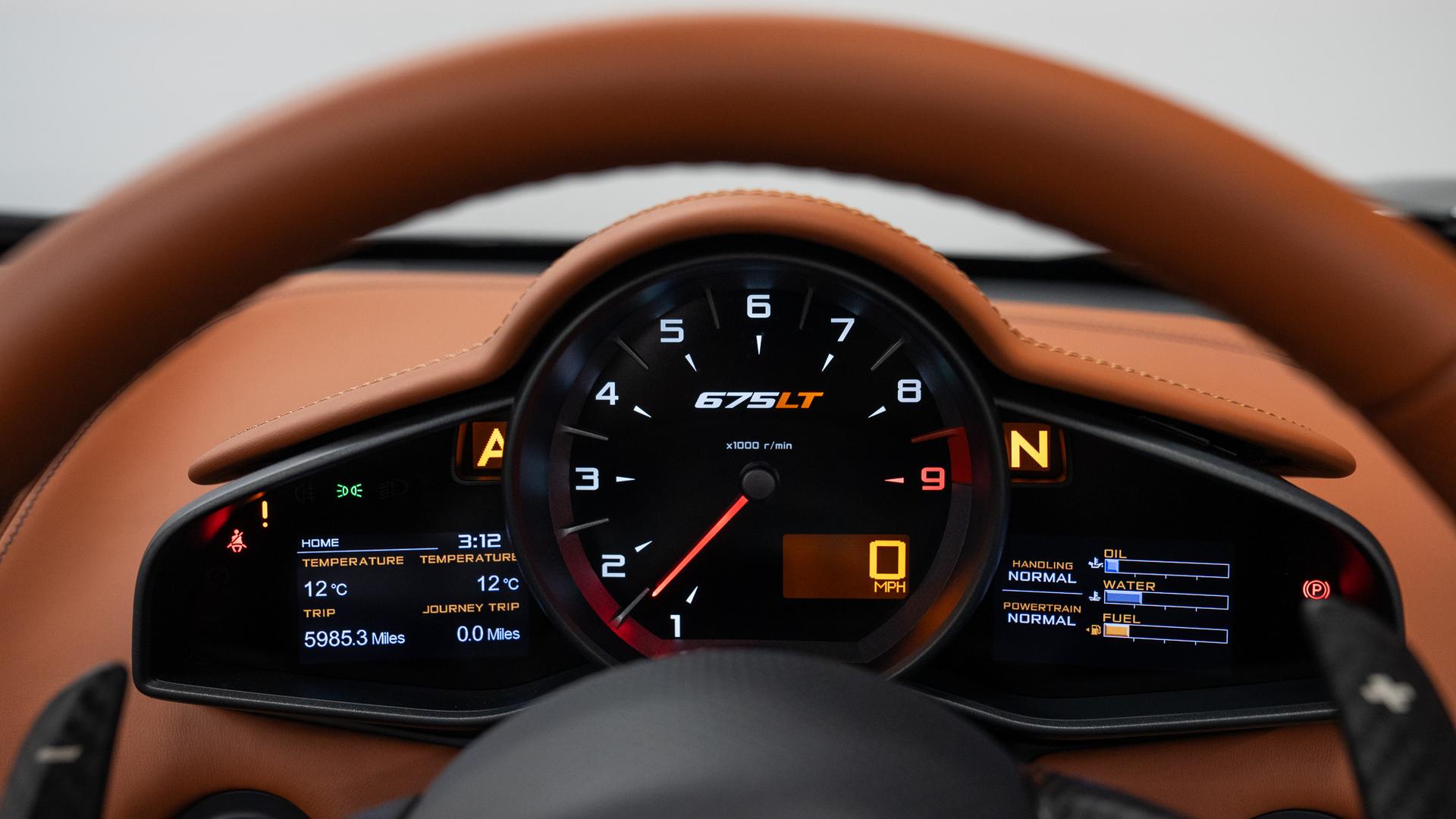 McLaren 675 LT Photo 72afa46e-b772-474c-b25f-0342b7f8ad56.jpg