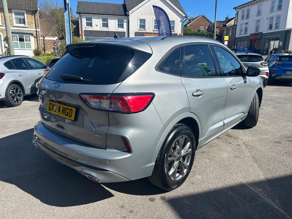 Ford Kuga Photo 72b7a8a1-453d-4b74-ab01-e5e9774f2b34.jpeg