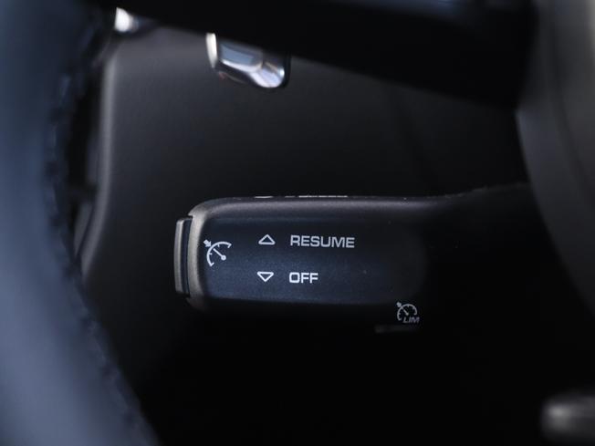 PORSCHE Macan Photo 26