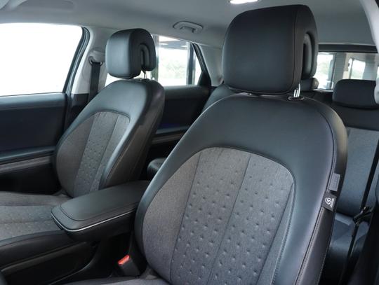 Hyundai IONIQ 5 Photo 72c3454b-d24c-48bc-b926-ccc1348fd0b1.jpg