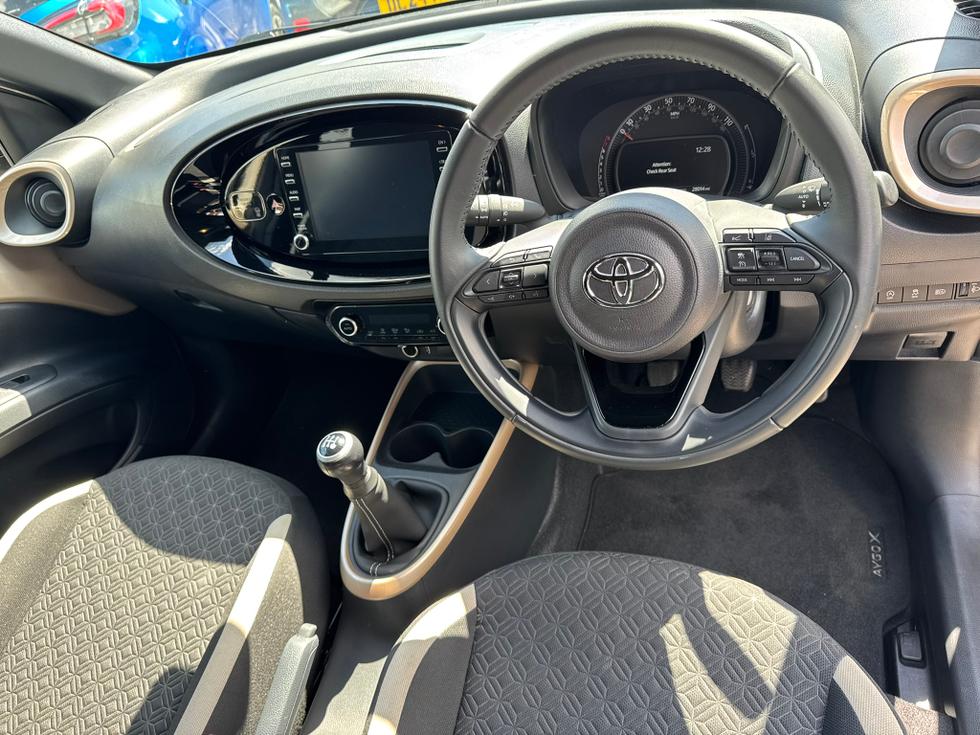 Toyota Aygo X Photo 72c5e778-9cd6-48ef-bb21-c3f0f8444317.JPEG