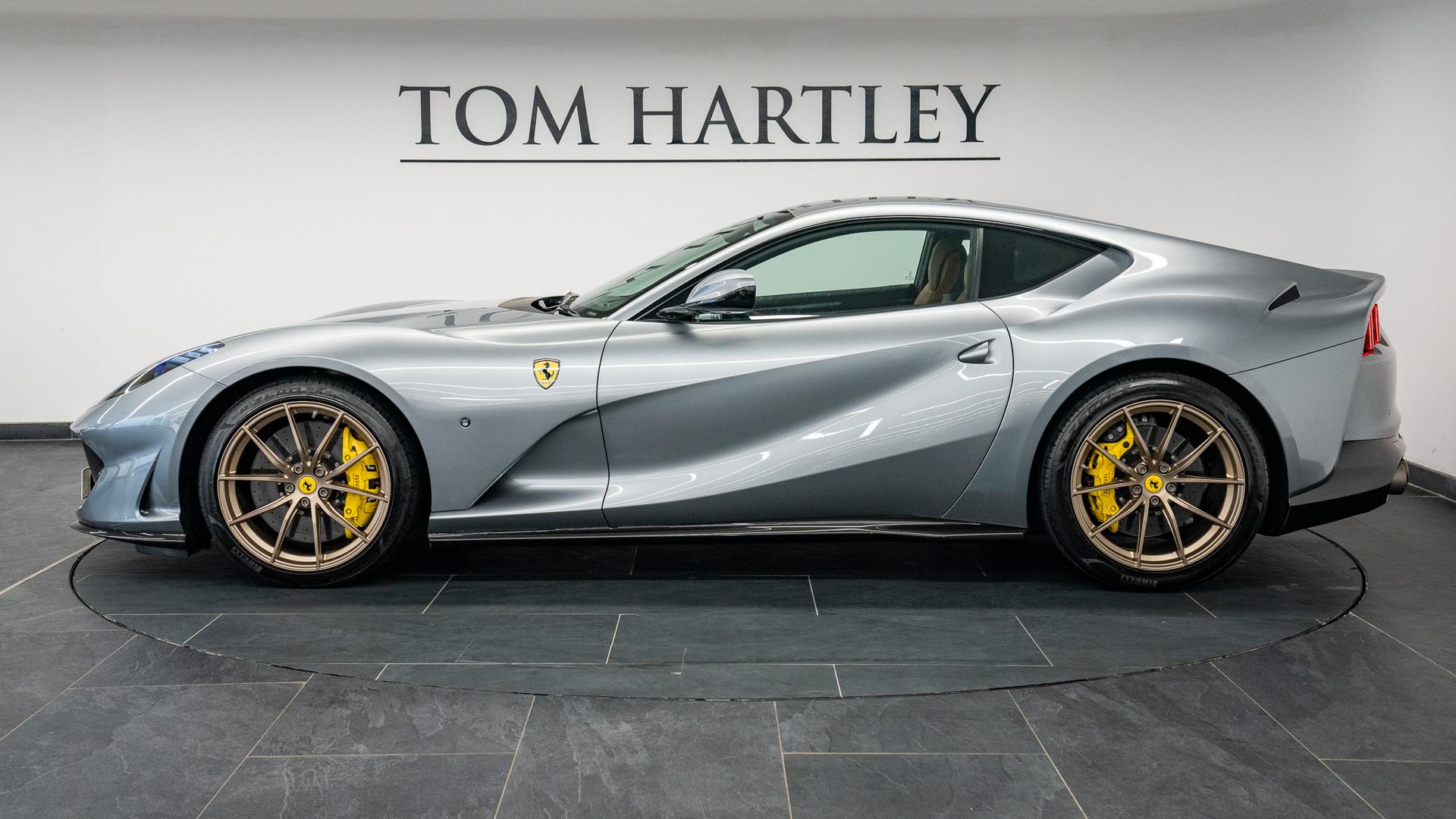 Ferrari 812 Photo 72e26bd0-21c5-4e4e-9a36-20c7531d7349.jpg