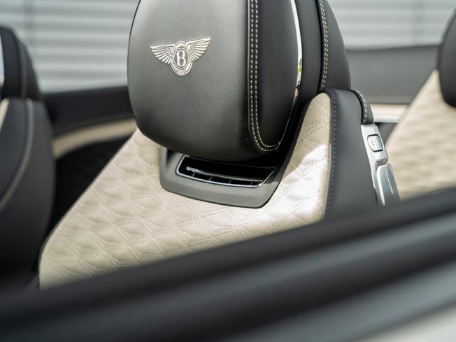 BENTLEY Continental GTC  Photo 26