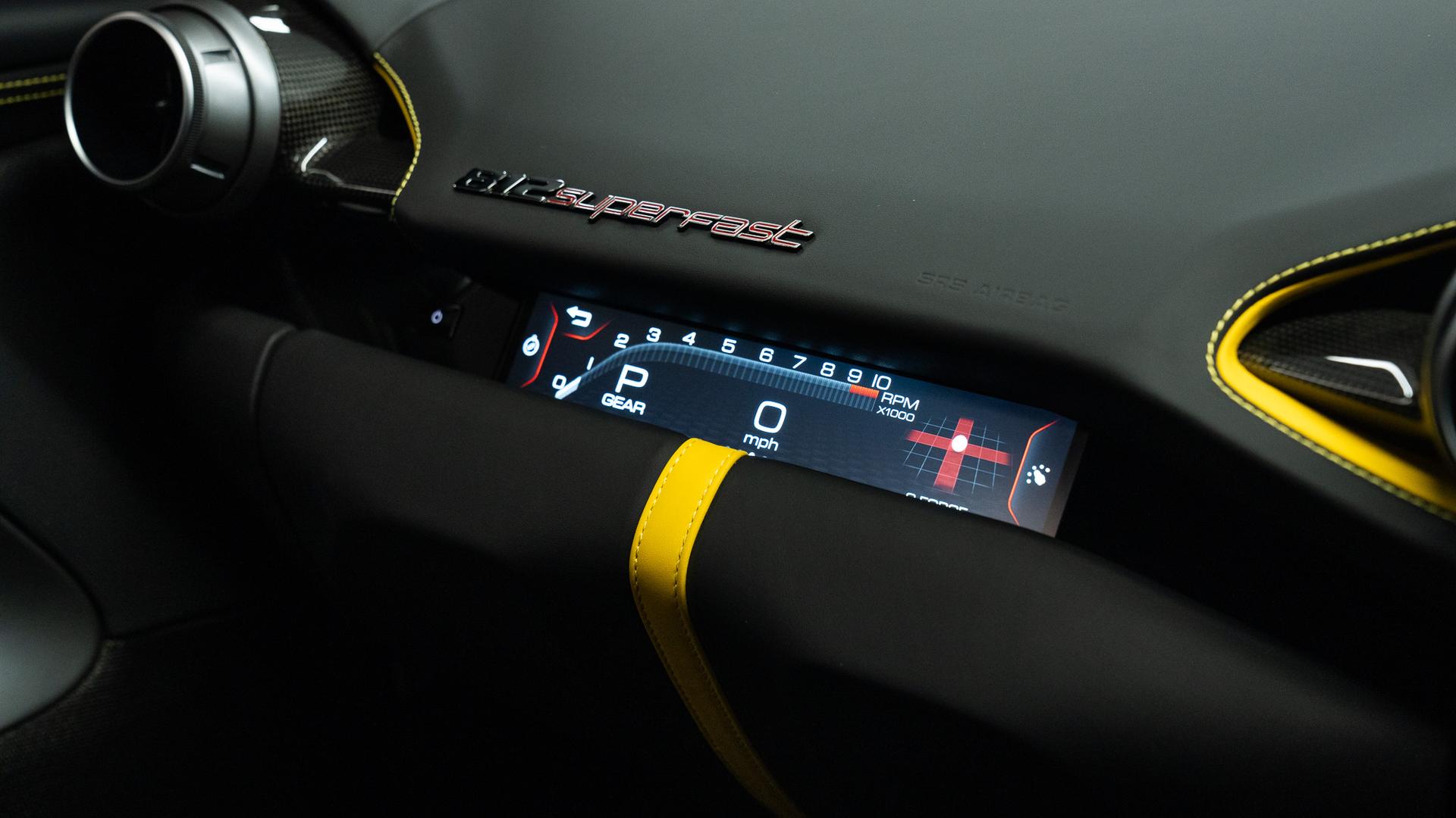Ferrari 812 Photo 72f378d2-7d09-476e-96e2-e4fccd10a048.jpg