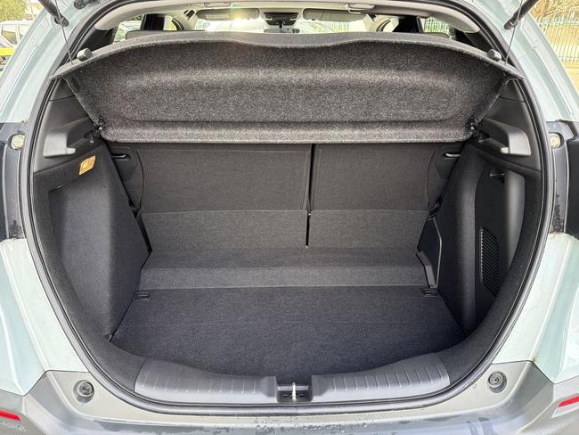 Honda Jazz Photo 72fa2edd-13ae-44dc-a1cd-8fabe91921da.jpg