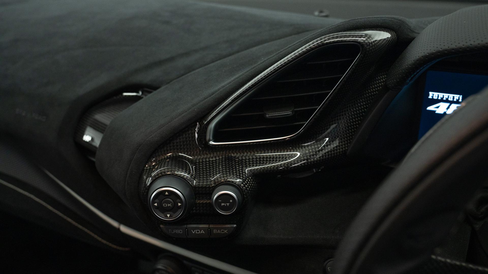 Ferrari 488 Photo 72fe231c-8523-4636-bb62-c6bc4353d313.jpg