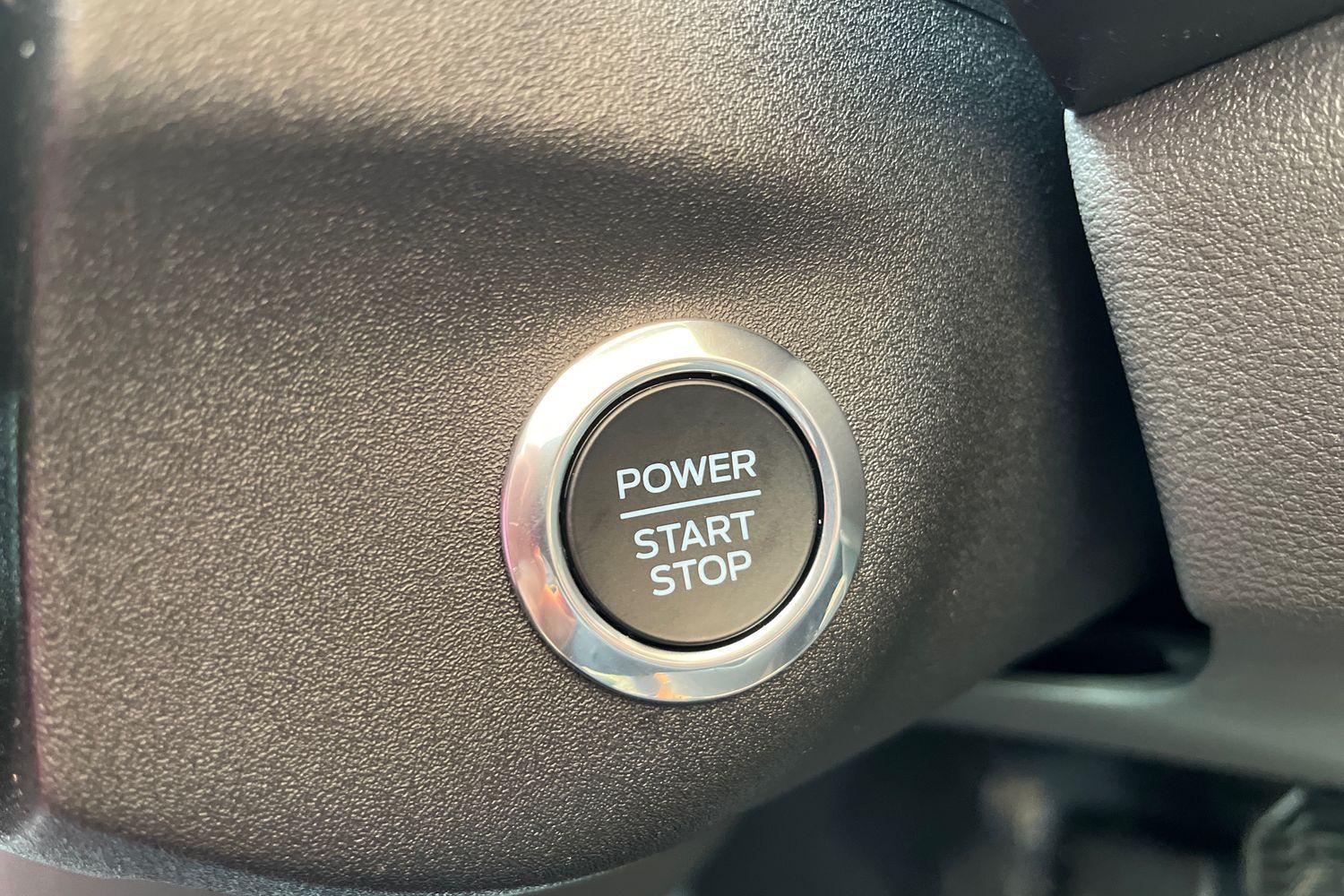 Ford E-TRANSIT Photo 39