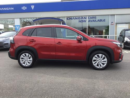 Suzuki S-Cross Photo 731232a1-bcaf-4f36-a477-c99f7c4a6b5e.jpg