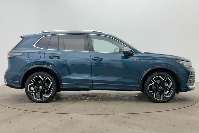 VOLKSWAGEN Tiguan Photo 4