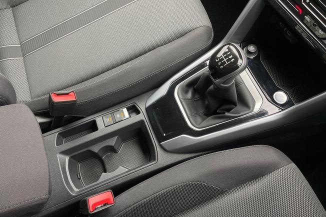 VOLKSWAGEN T-Roc Photo 12