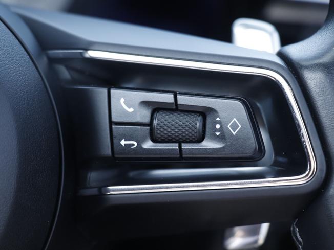 PORSCHE Macan Photo 26