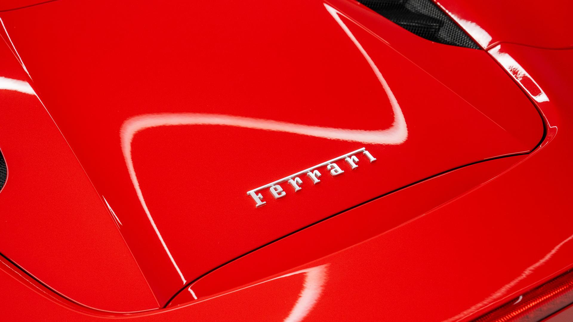 Ferrari 488 Photo 733ea974-be8b-4741-84fb-e7a8b7ae8880.jpg
