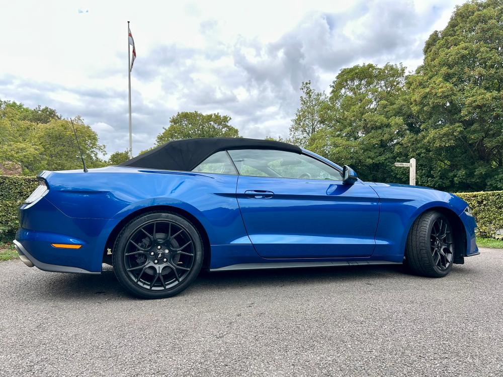 Used Ford Mustang AF18AGZ 8
