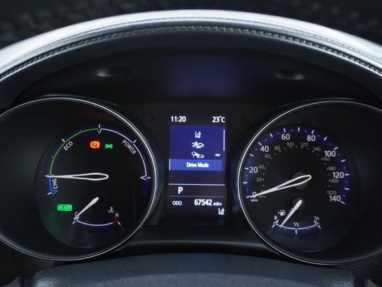 Toyota C-HR Photo 735fd2d8-01ee-4880-bd2f-eba0d79e558b.jpg