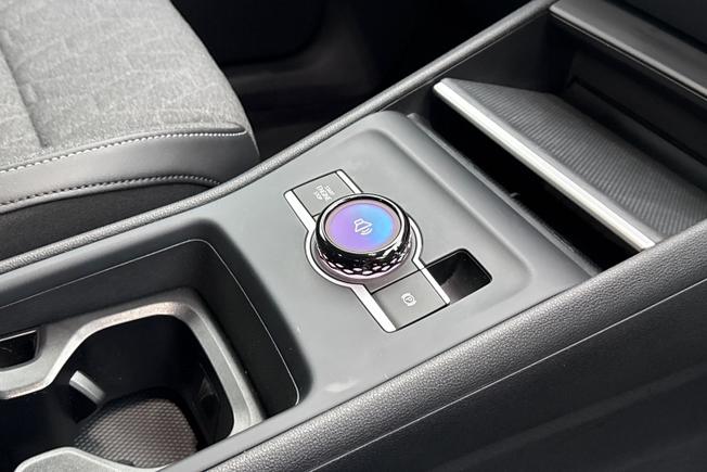 VOLKSWAGEN Tiguan Photo 29
