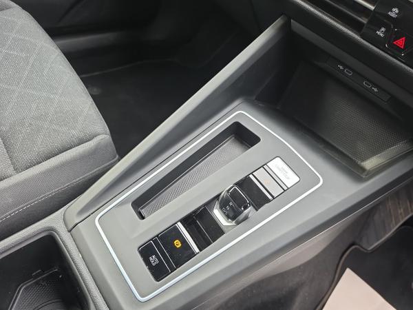 Volkswagen Golf Photo 21