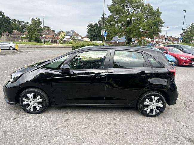 Honda Jazz Photo 736e798d-4cbd-4434-b4ef-1aaa91b5c12d.jpg