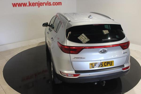 Kia Sportage 1.7 CRDi 2 SUV 5dr Diesel Manual Euro 6 (s/s) (114 bhp) Photo 5