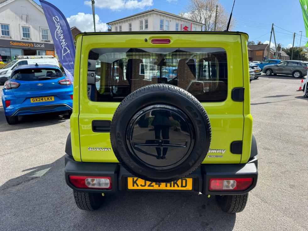 Suzuki Jimny Photo 737e74be-1e5a-484f-805d-f3998452fb24.JPEG