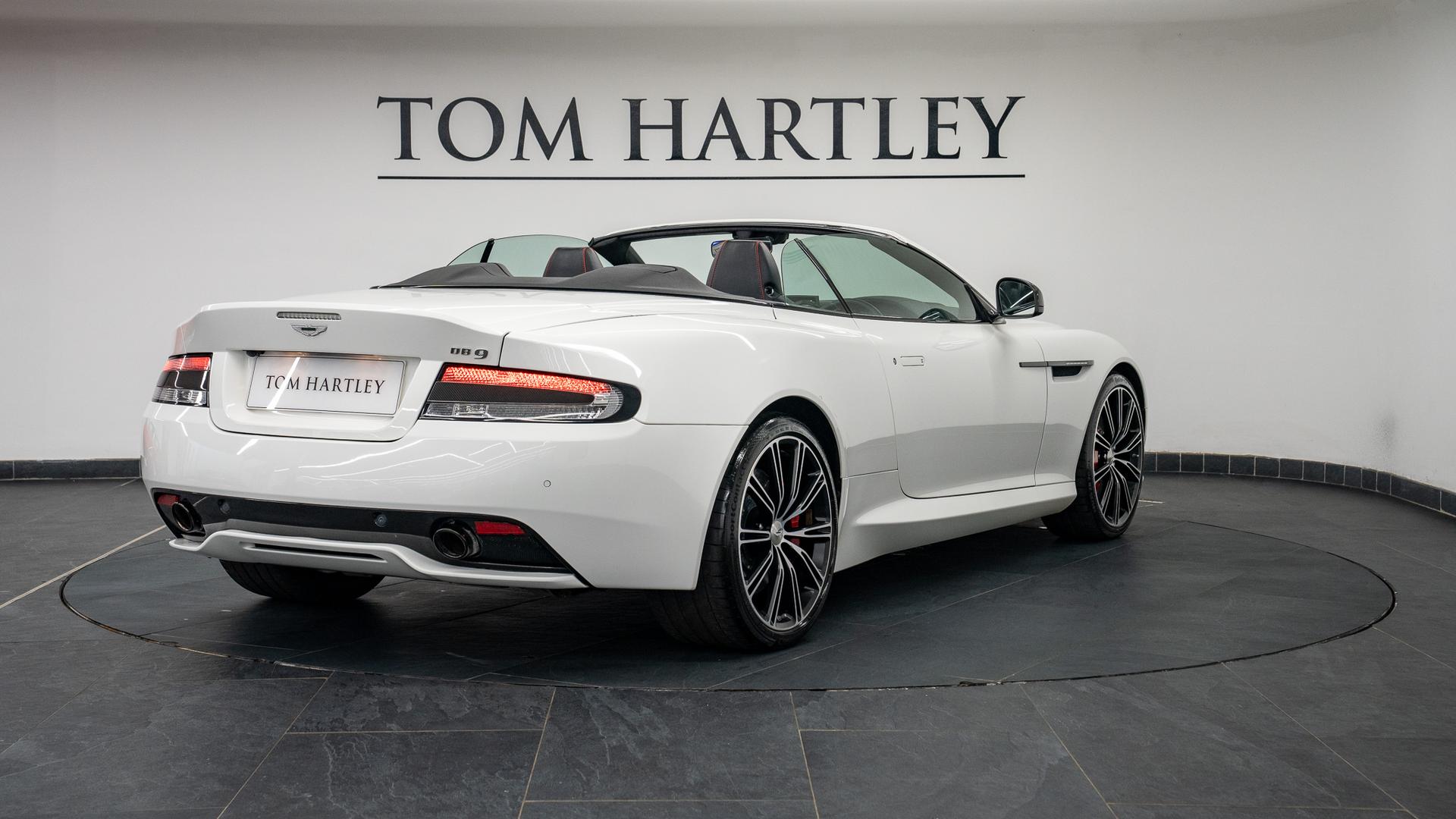 Aston Martin DB9 Photo 738fec28-8be1-44b9-9f7d-95f423a9afcf.jpg
