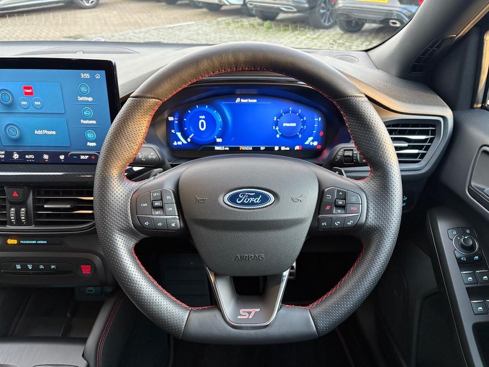 Ford Focus Photo 739b51da-b459-4e90-97f5-d83ef0958a93.jpeg