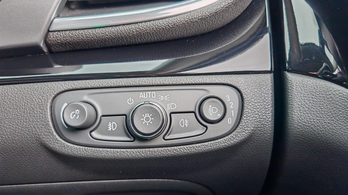 Used Vauxhall Mokka X PK68OYA 33