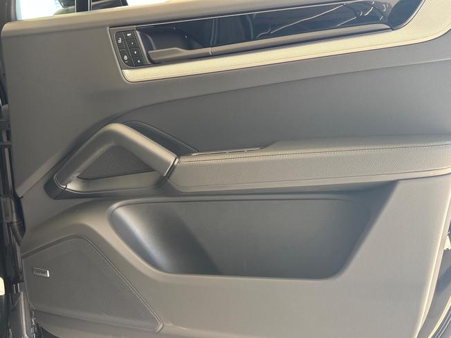 Porsche Cayenne Photo 20