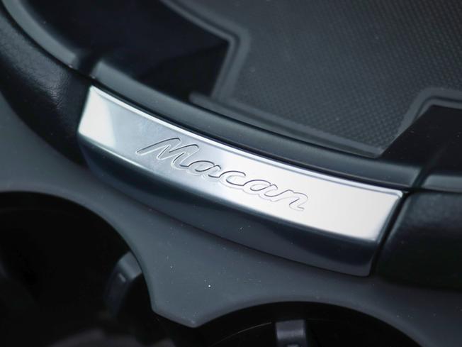 PORSCHE Macan Photo 41