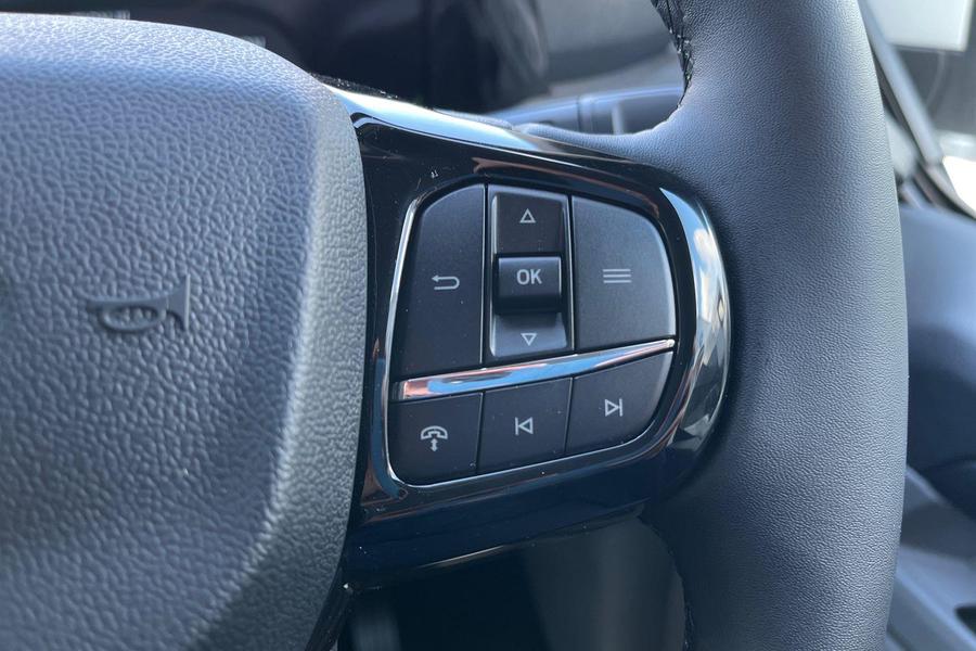 Ford TRANSIT CUSTOM Photo 73da3a8f-6502-4489-9e09-194368c516e4.jpg