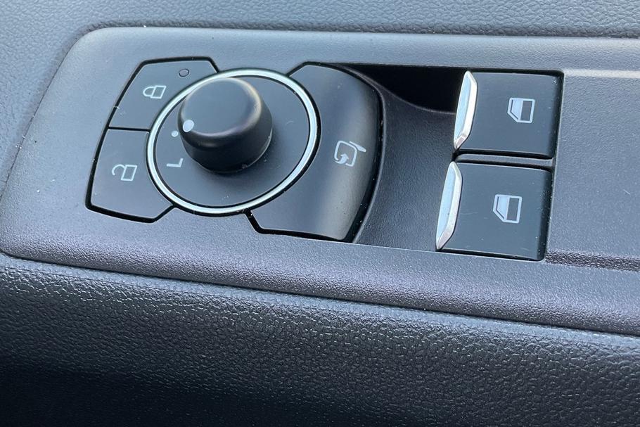 Used Ford TRANSIT CUSTOM NEWCUSTO20 18