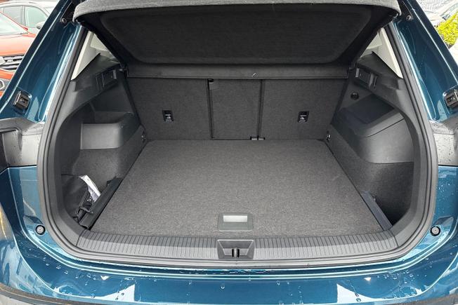VOLKSWAGEN Tiguan Photo 9