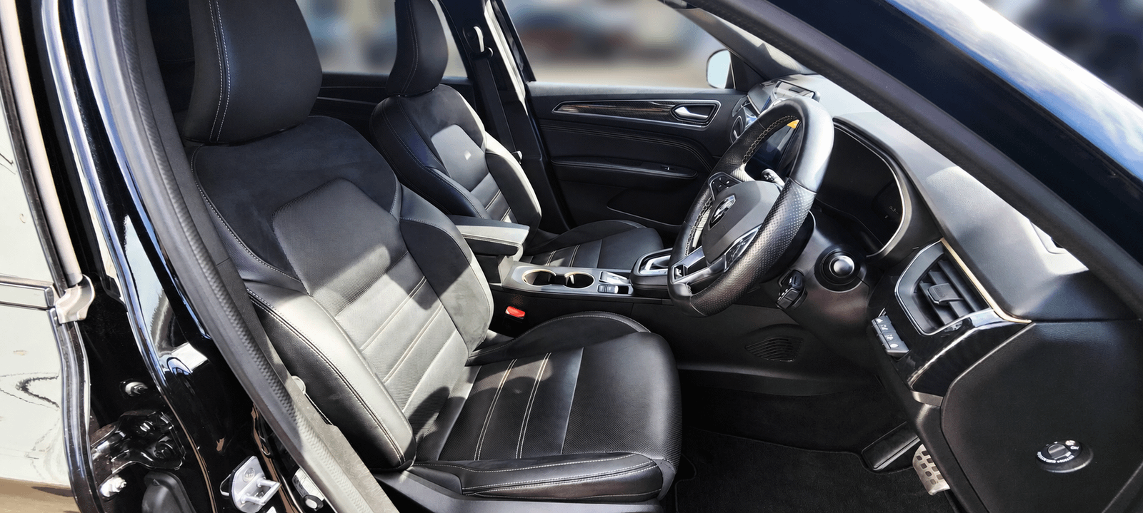 Renault Arkana Photo 741d47c9-ce3e-43c0-be2a-a3038909ebb5.jpg